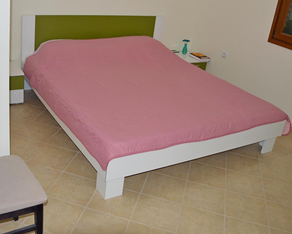 Guest House Radulovic Petrovac Eksteriør billede